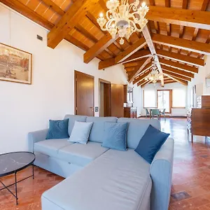 Luxury Penthouse With Terrace Appartamento